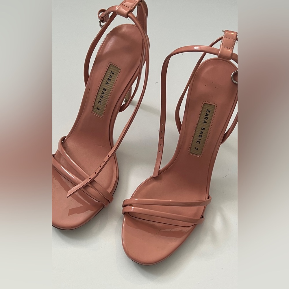 ZARA Sandle